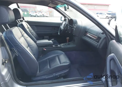 1995 BMW 325 Ic z USA, uszkodzony, nr VIN WBABJ5329SJC83026